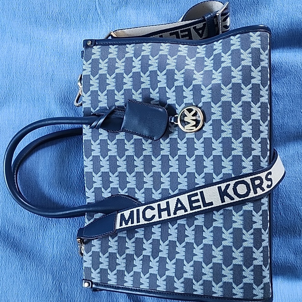 Michael Kors Medium Blue Canvas Mirella handbag purse